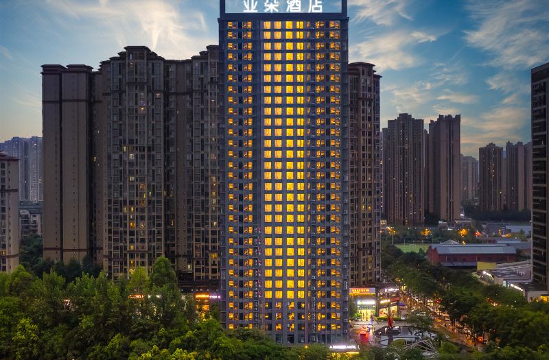 Atour Hotel Chengdu Longquan Shimao Plaza