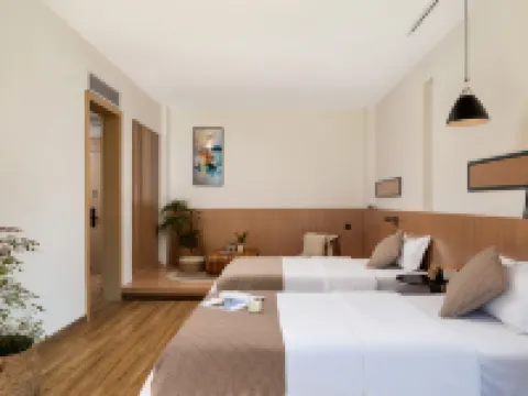 Simple Zoo  Hotel (Yangshuo Yulong River Tourist Resort) Hotels in Yangshuo