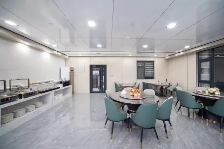 Yueluoji Hotel Отели рядом с достопримечательностью «Jinghe Smart Agriculture Park»