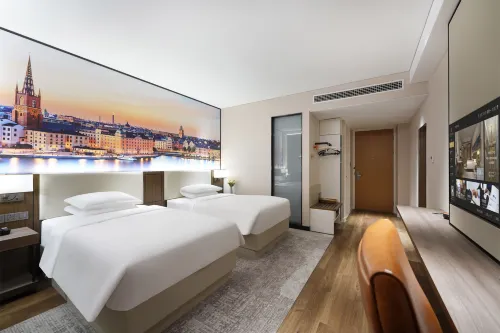 Vienna International Hotel - 4-Star