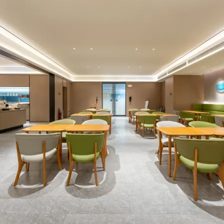 JI Hotel (Heze College Town)
