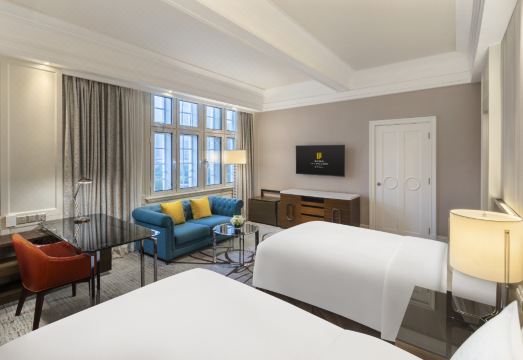 2. 상하이 진장 호..