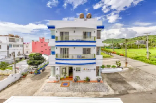 Green Beauty Homestay Hotels in Chuanfan Rock