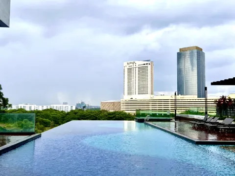 Mosaic Midvalley Oceanblue Nest 3BR w Bathtub