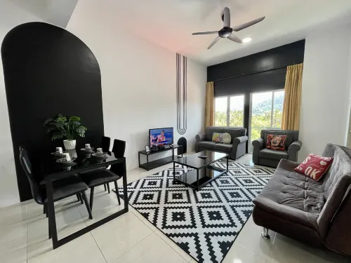 Hillview Cube w/Rooftop Pool Hotels in Langkawi