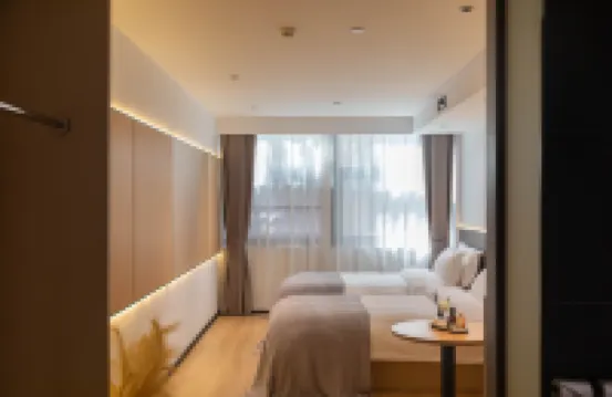 โรงแรมเอ็กซ์ฟีล