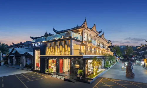 PLATINUM MANDO HOTEL