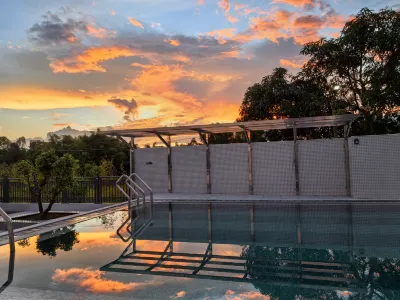 Fuxun Mountain and Water Hot Spring Homestay (Huidong Baipenzhu Store) Hotel in zona Baipenzhu Provincial Nature Reserve Management Office