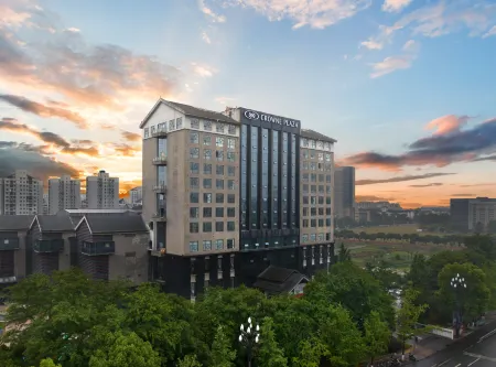 Crowne Plaza Dujiangyan