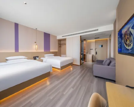 Shangfeipai Hotel (Kailu Government No. 1 High School) Hotels in Kailu