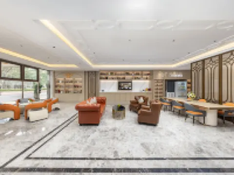 Vienna International Hotel (Haikou Meilan International Airport Store)