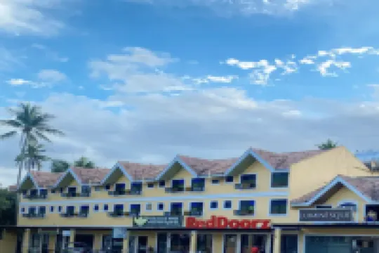 RedDoorz Plus @ Balai Sofia Bed & Breakfast Batangas