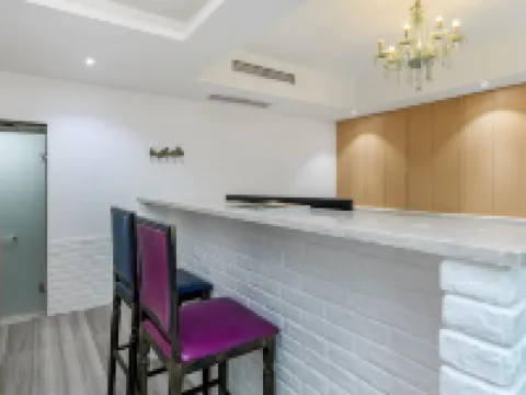 Chongqing Muyunsi Hotel (Chongqing Jiefangbei Pedestrian Street)