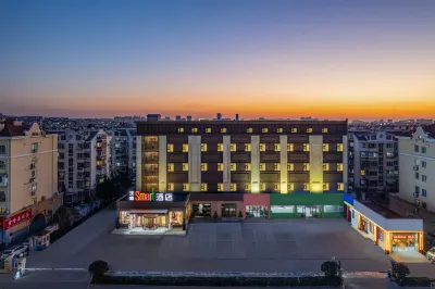 World Smart Hotel (Qingdao North Station Zhenhua Road Subway Station) Hotels in Qingdao
