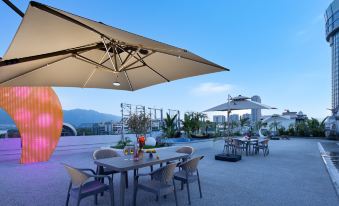 Zhaoqing Xinghu Hidden Resort (Qixing Rock Arch Branch)