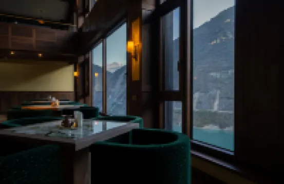 德欽松贊茨中酒店