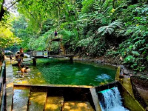Ayong's Adventure Park Hotels in Silang