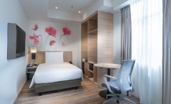 6. Hilton G..