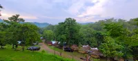 Tid-jai Homestay at Suan Phueng - parking