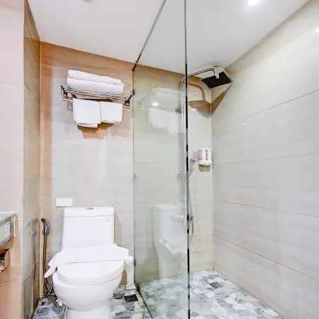 Palette The Travellers Hotel Bangkok Отели рядом с достопримечательностью «Станция метро Ratchadapisek»