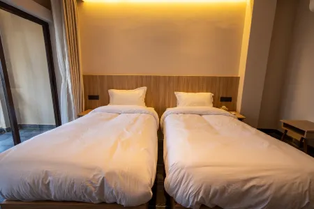 Nana Mountain Resort Mt. Annapurna View Отели в г. Lumle