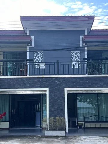 รูปภาพของล้านบัวรีสอร์ท