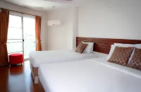 Ingnaam Hotel - balcony