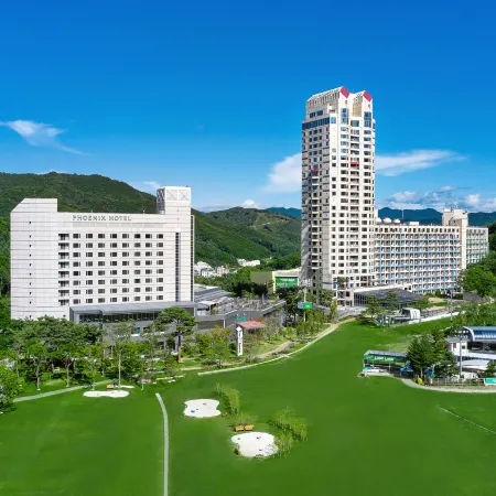 Phoenix Resort Pyeongchang Отели рядом с достопримечательностью «Лыжный курорт Феникс Парк»