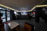 1+2 E-Sports Hotel Hotels in Taiqian