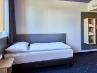 B&B HOTEL Frankfurt-Airport Hotels near Schwanheim