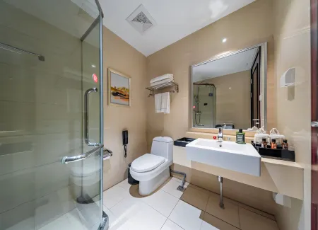 Longyu International Holiday Hotel Отели рядом с достопримечательностью «Ji Guan Cave»