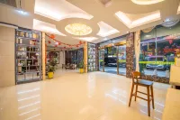 Sunshine Holiday Hotel