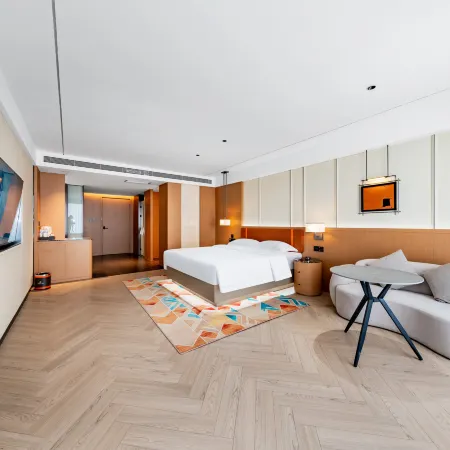 Donglin Lishe Hotel (Baotou Railway Station Science and Technology University Branch)
