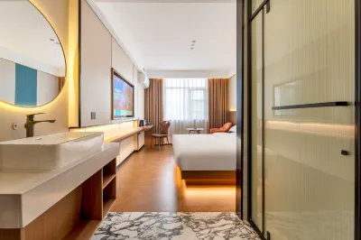 Yiju Huanpeng Hotel (Renmin Square Taoyangli) Các khách sạn gần Zhushan Bridge