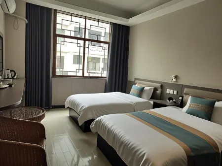 Jinli Business Hotel Отели в г. Юньсянь