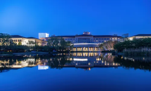Linyi River Hotel