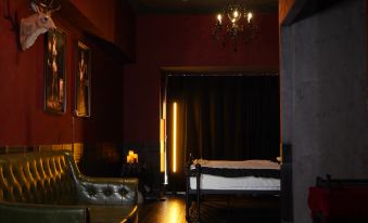 Bi Zhi Qiyue Adult Experience Center