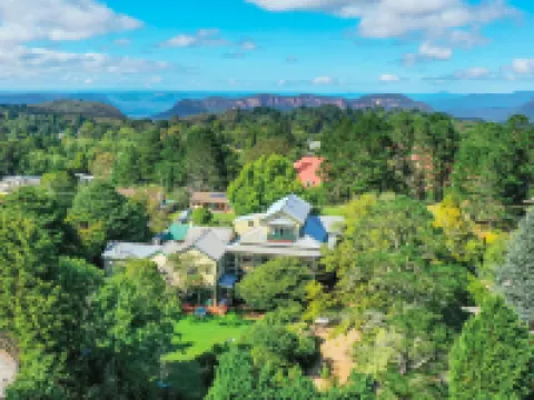 Leura House Hotels in Leura
