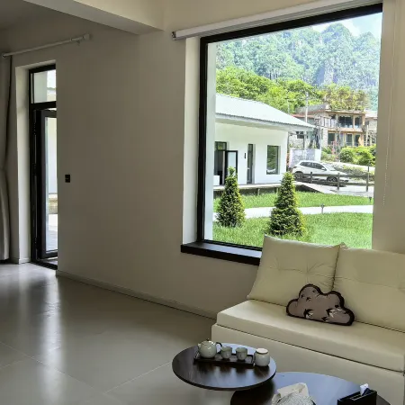 - Mountain View Homestay