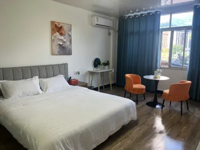 Tiansheng Apartment 칭위안 호텔