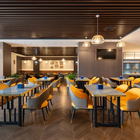 Mehood Hotel (Huayin Huashan Tourist Center Huashan North Station Branch)