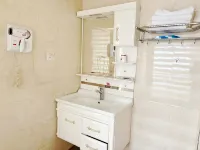 Shangri-La Rushang Business Hotel