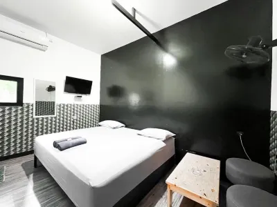 Radom Residence Hotels in Duren Sawit