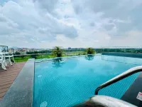 BLUE SKY NOI BAI HOTEL & POOL Hotels in Hanoi