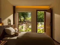 MOUNTAIN SPRING RESORT Hotels in Yulong