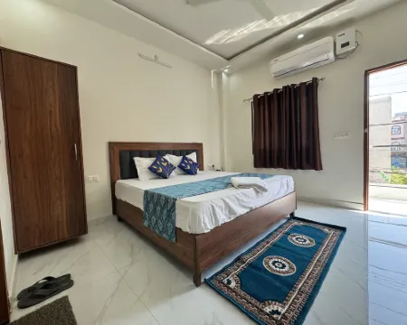 Shree Hanumat Kripa Dham โรงแรมในวรินทวาน