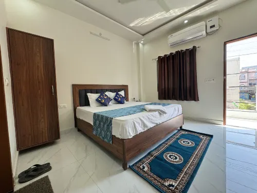 Shree Hanumat Kripa Dham