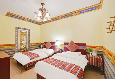 Gesang Huaxiang Hotel Hotels near Barkhor Street
