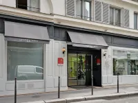 Holiday Inn Paris Palais de l'Elysee マリニー劇場周辺のホテル