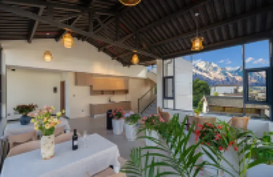 Mi Mian Shan Ju Lumiè re Surneige Jinshan Yingxue | Snow Mountain View Holiday B&B